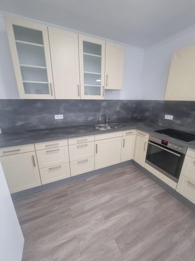 2 Zimmer Wohnung inklusive Einbauküche und Waschmaschine. – Foto 5