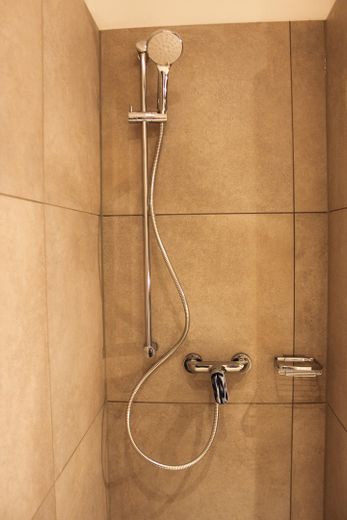Frisch renovierte 1,5-Zimmer-Wohnung – Foto 5