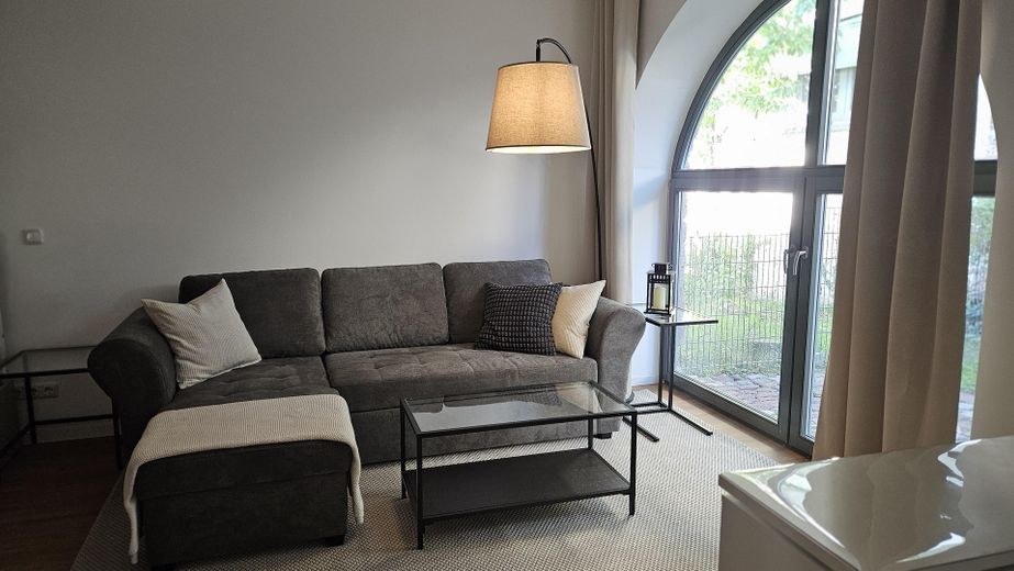 Wohnjuwel in der Altstadt – modernisiertes, loftartiges Apartment (43m²)vollmöbliert +PKW-Stellplatz – Фотографія 3