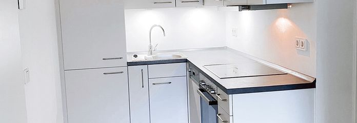 Сучасна новобудова від 2- до 3-кімнатної квартири серед зелені від 950,- € – offene Küche 