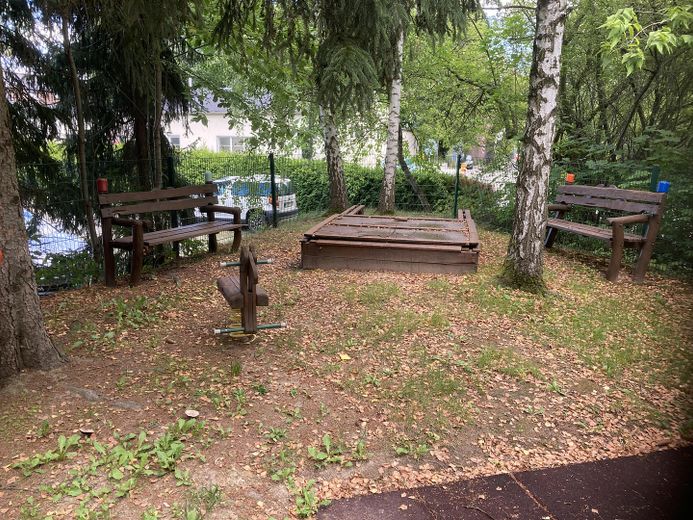 Appartamento di 2 locali con splendida vista sul verde – Spielplatz
