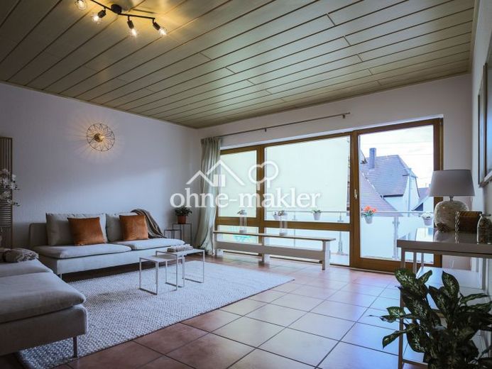 Casa unifamiliare ristrutturata con 2 garage enormi e innumerevoli possibilità di sviluppo – Foto 1