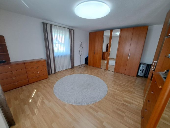 OG Ankleide-/Kinderzimmer