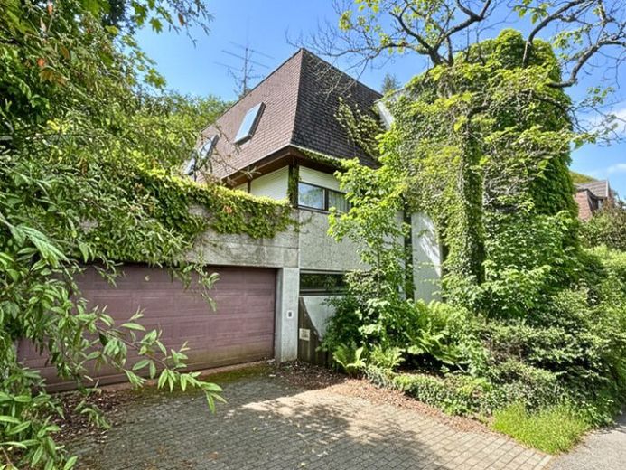 Einfamilienhaus mit ELW, tolles Grundstück mit Panoramablick über Saarbrücken – Foto 1