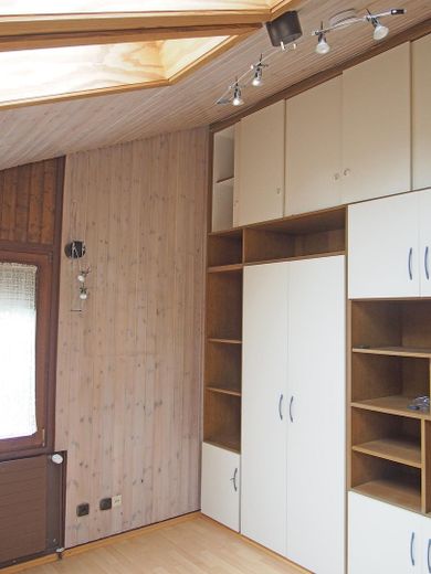 Casa indipendente e spaziosa in una posizione tranquilla e privilegiata (Bietigheim-Lug) – Kinderzimmer 1