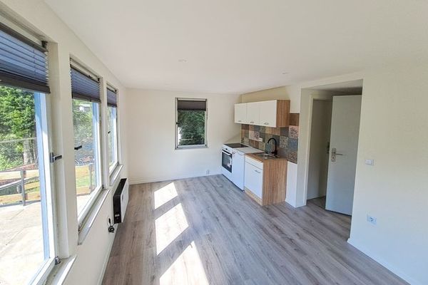 *Top oasis de descanso en altitud de Weinböhla*380m² parcela* bungalow*2 hab.*ducha-WC* *sin comisión*