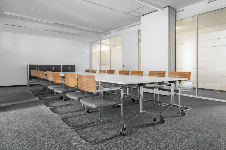 Pronájem kanceláře 1.011 m² – Foto 5