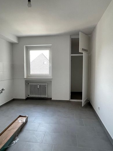 Im Herzen von Büderich - in 2024 kernsanierte wunderschöne 2-Zimmerwohnung mit Balkon – Küche -Archivbild -