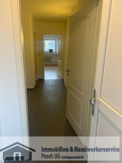 Beste Lage Muc/Laim 1Zi-Whg 38qm *saniert* mit TG und Keller leerstehend – Wohnungsflur