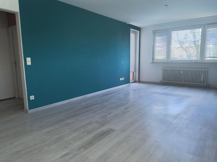 2 ZKB Wohnung - Stadtrandlage – Wohnzimmer