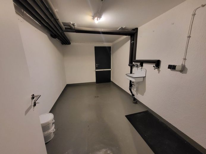 KERNSANIERTES RMH | CA. 170 m² WOHNFLÄCHE | AUFSTOCKUNG WIRD AKTUELL REALISIERT | PROVISIONSFREI – 162211