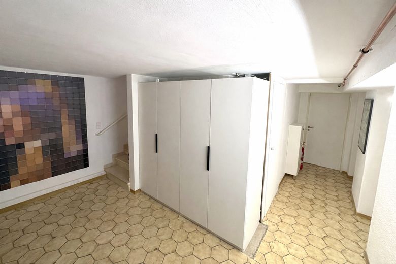 Eklentili, şömineli, bahçeli ve teraslı modern müstakil ev - 260 m²'ye kadar yaşam alanı – Keller