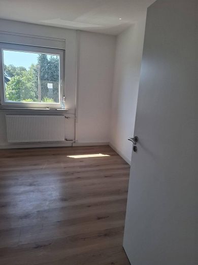 Maisonette-Wohnung, 5ZK2B, Balkon + Dachterrasse, ruhige Wohnlage von Bielefeld-Senne – फोटो 9
