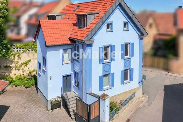Bodenheim’in mavi evi – zaten kapsamlı bir şekilde yenilenmiş! Tadilat yapmak yerine yerleşmek isteyenler için