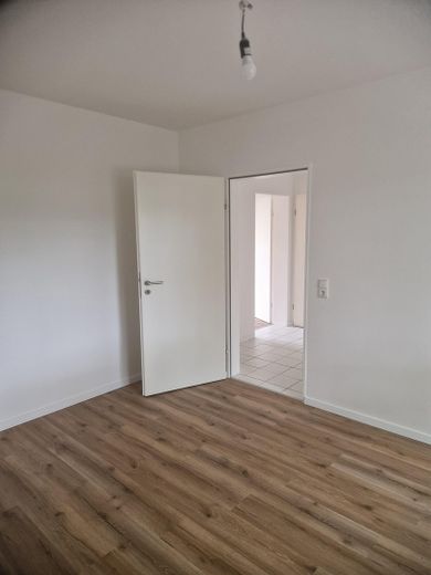 2,5 Raum mit Balkon im gepflegten Mehrfamilienhaus – Schlafzimmer