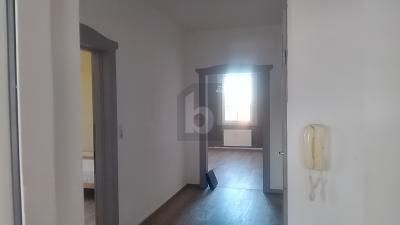 CAMERE AMPIE – CON ACCESSO AL GIARDINO – 1785070332_9357a5.jpg