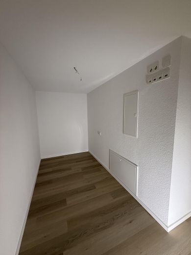 Neubau 3 Zimmer mit großer Terrasse, gehobene Innenausstattung – Abstellraum/Kellerraum
