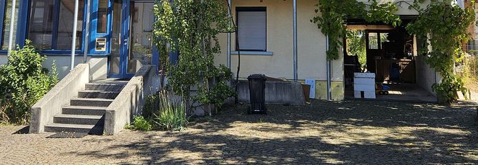 Bezienswaardig huis met groot perceel in Niedermohr (regio KL, HOM, PS, KUS)