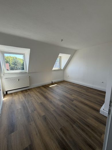 Gerenoveerd dakappartement op centrale locatie in Bottrop-Boy – Wohnzimmer