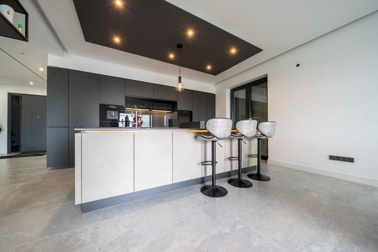 Neubau EG-Wohnung barrierefrei mit Kamin und Garten AmöneBlick Provisionfrei – Küche