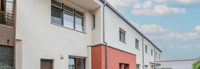 Due edifici plurifamiliari con 8 unità abitative – completamente affittati! 
Ideale per investitori!