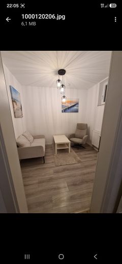 Apartment Studio in ruhiger Lage, möbliert, inklusive Einbauküche – Wohnbereich