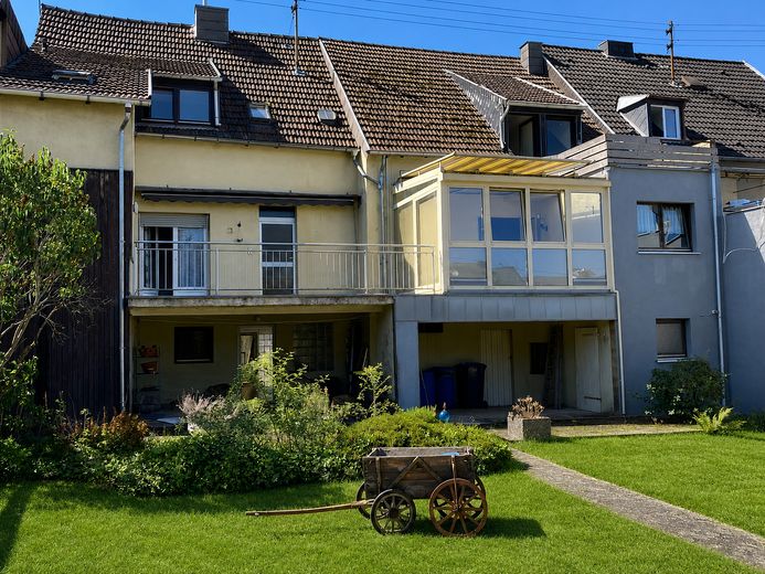Una casa amata cerca persone per un futuro comune [da privato] – Rückansicht 1
