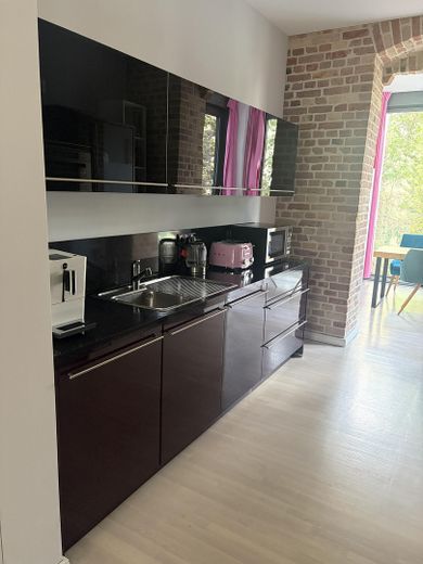 Amplio piso de 5 habitaciones – ideal para familias o parejas que buscan espacio – Küche