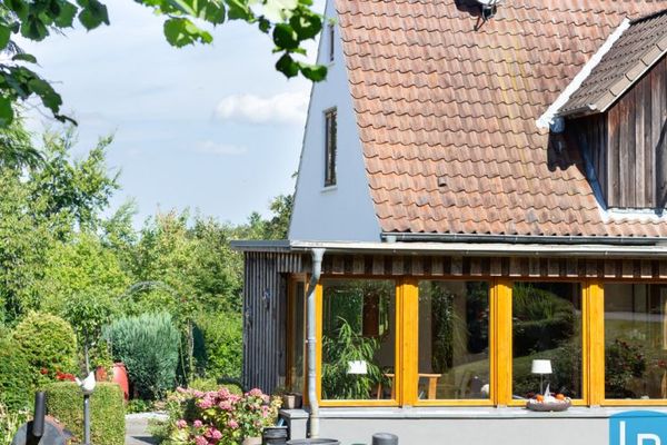 Zuhause für die Familie – EFH mit Wintergarten und großem Grundstück