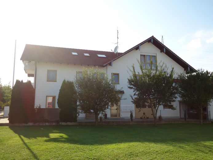 BÜRO / GEWERBE im Gewerbegebiet Wolfsleben / Neuching – Aussenansicht