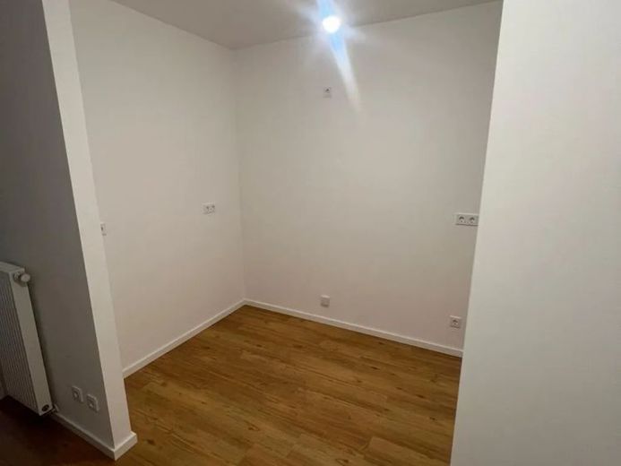 Appartamento di 2 locali a Lichtenberg – Foto 2