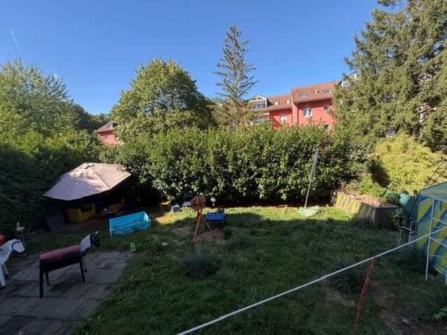 Bellissimo appartamento al piano terra con giardino e posto auto – Garten
