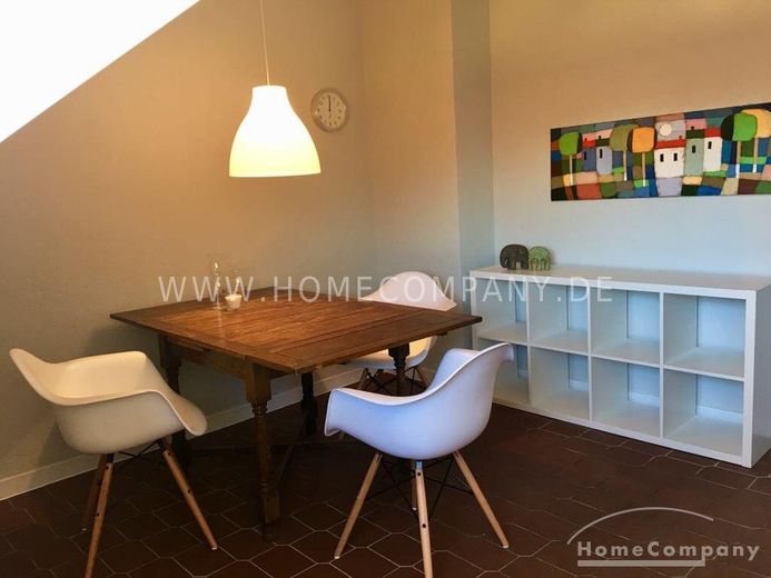 Bockenheim (8064303) Helle möblierte Dachwohnung in guter Lage – fed01c215af6a0cf598a4c19a5e25e5f8c6b55bd.jpg