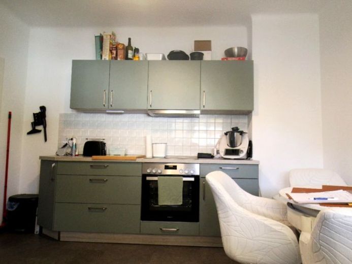 *** 2-Zimmer + Einbauküche + Balkon - in ruhiger Wohnlage *** – Foto 1