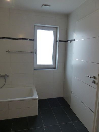 Appartement exclusif de 2 pièces au rez-de-chaussée avec grande terrasse orientée sud-ouest & jardin – écoénergétique à Buchloe – Photo 18