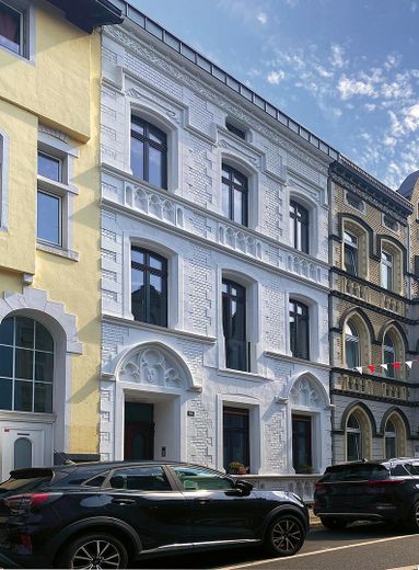 -PROVISIONSFREI- Kernsanierte Altbauwohnung im 2.OG, Denkmal, Wohnküche, Parkett – Außenansicht