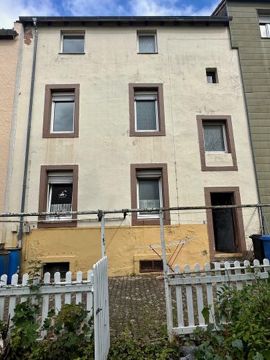 Rückansicht mit Garten