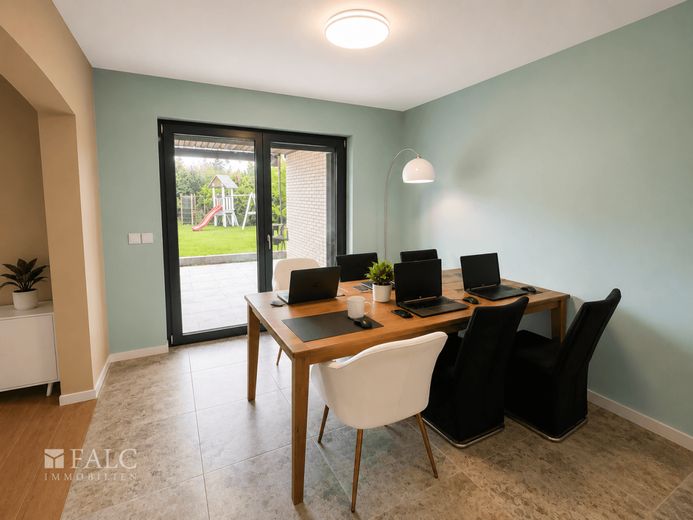 Modernisiertes Wohnhaus mit Einliegerwohnung, Smart Home, PV-Anlage und Feldrandlage – Esszimmer Haupthaus