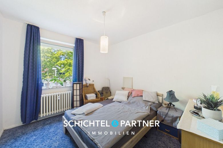 Huchting | Gepflegte 3-Zimmer-Wohnung im Hochparterre mit Balkon – S&amp;P | Schlafzimmer