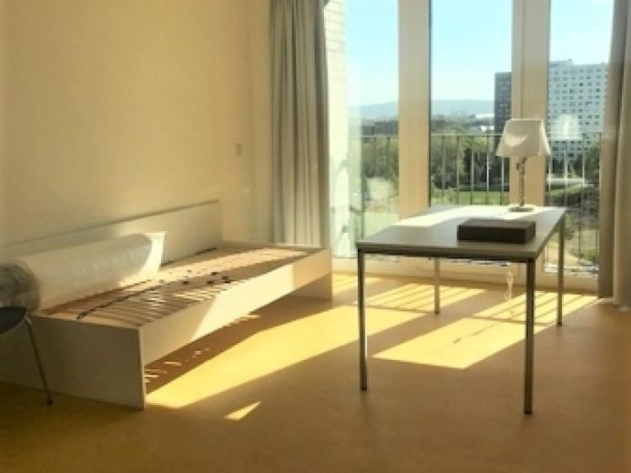 Für Studenten - Doktoranden - möblierte 3er WG Wohnung - frei ab sofort – Foto 1