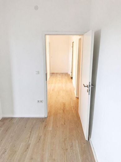 Helle und moderne 2-Zimmer-Wohnung mit Balkon in Außernzell – Foto 2