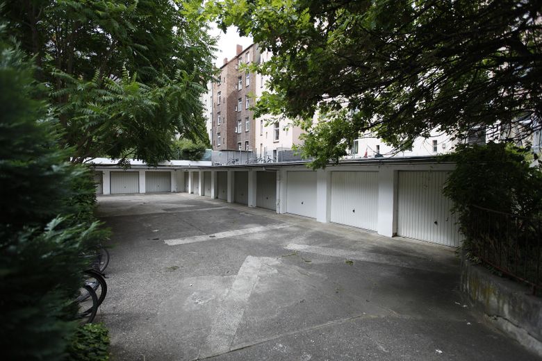 Schöne 2,5 Zimmer Wohnung (Nähe Hochschule Hannover) + Garage optional – Garagenhof