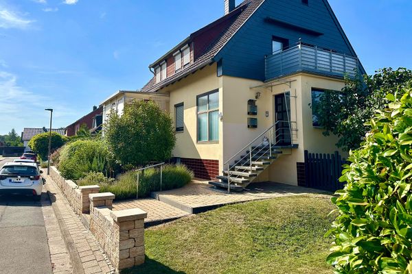 Modernisiertes Zweifamilienhaus in zentraler Lage – Neustadt am Rübenberge