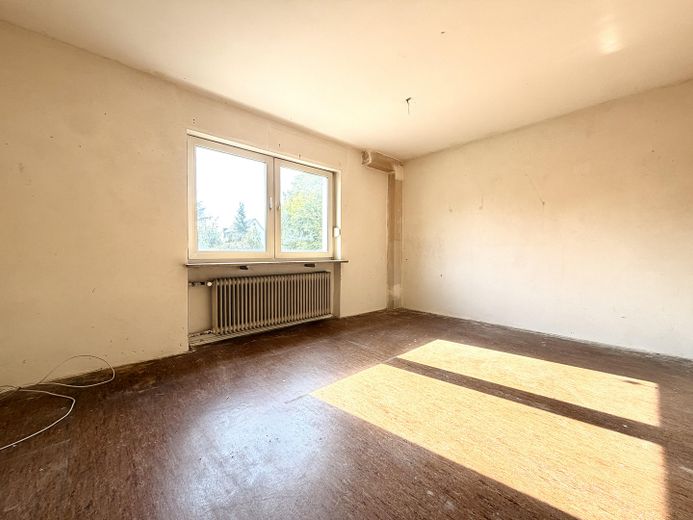Viel Raum für Familie oder Investment – leere 4 Zimmer-Wohnung mit großem Balkon + PROVISIONSFREI + – Raum 3