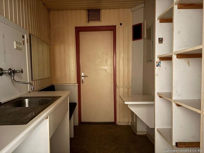 Vielseitiges Wohn- und Geschäftshaus in Hof - zentrale Lage, große Chancen – VUB0002277-16