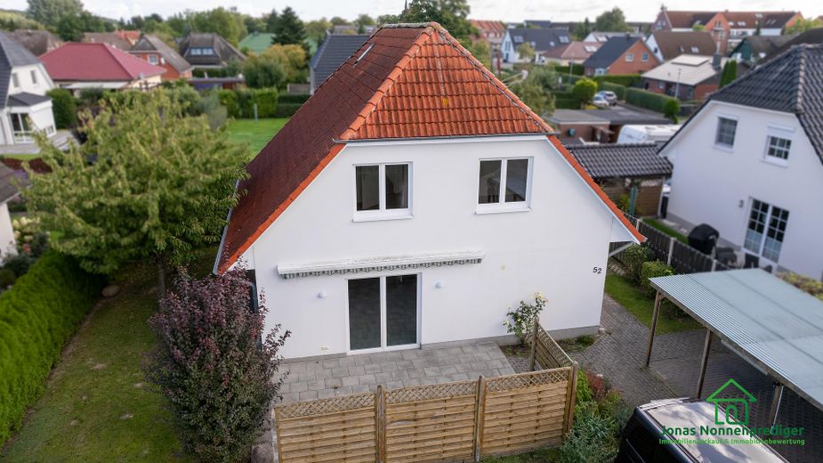 Einfamilienhaus mit Carport und Garten – Foto 10