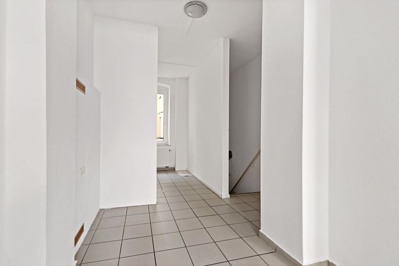 Büro-/Ladenfläche direkt in der Freiimfelder Straße verfügbar! – Laden