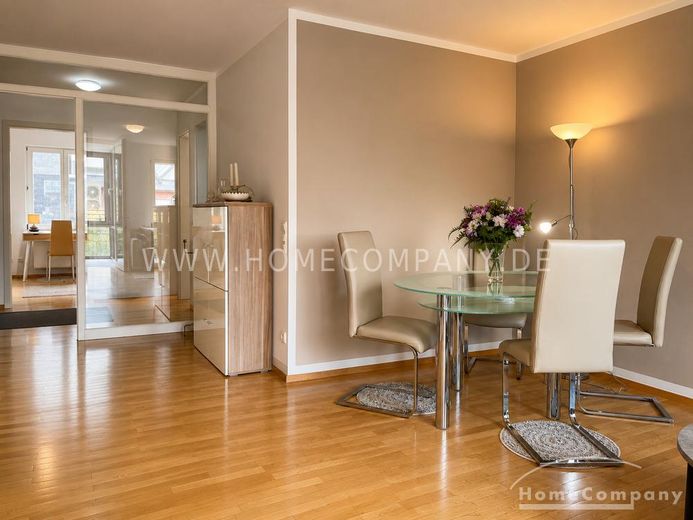 Großzügig geschnittene 3-Zimmer-Wohnung mit Balkon in der Maxvorstadt – 1d8ee8be7c6ac64328e80c74fbb75fed974df473.jpg