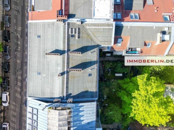 IMMOBERLIN.DE - Geteiltes Wohn- & Geschäftshaus mit Ausbaugenehmigung in gefragter Lage – Foto 1