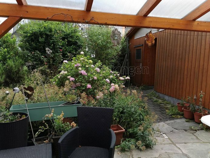 Überdachte Terrasse im Norden